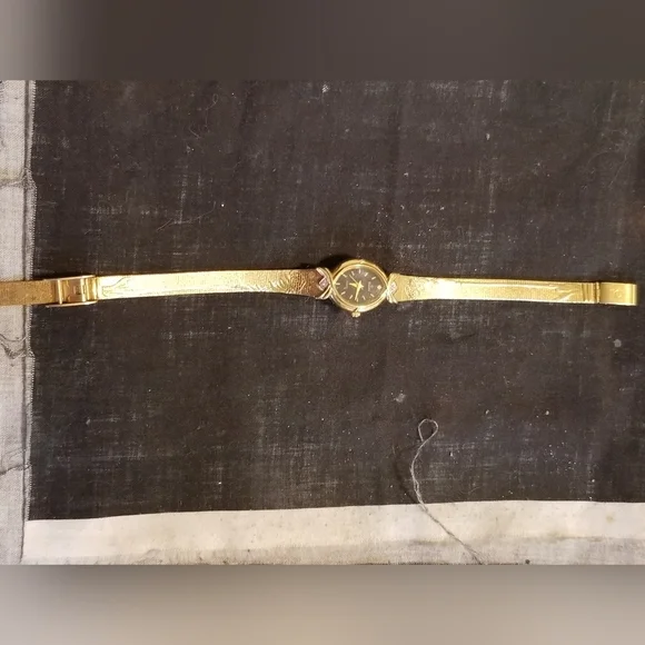 Elgin Quartz Women's Watch EK674-007 - Picture 6 of 6